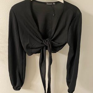 Black long sleeve crop top
